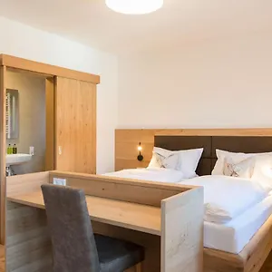 https://gasthof-pension-brauner-hirsch-in-alfeld.com-bavaria.com