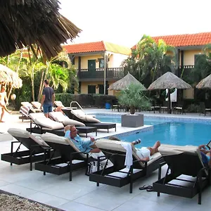 Perle D'or Aruba 3* Palm Beach