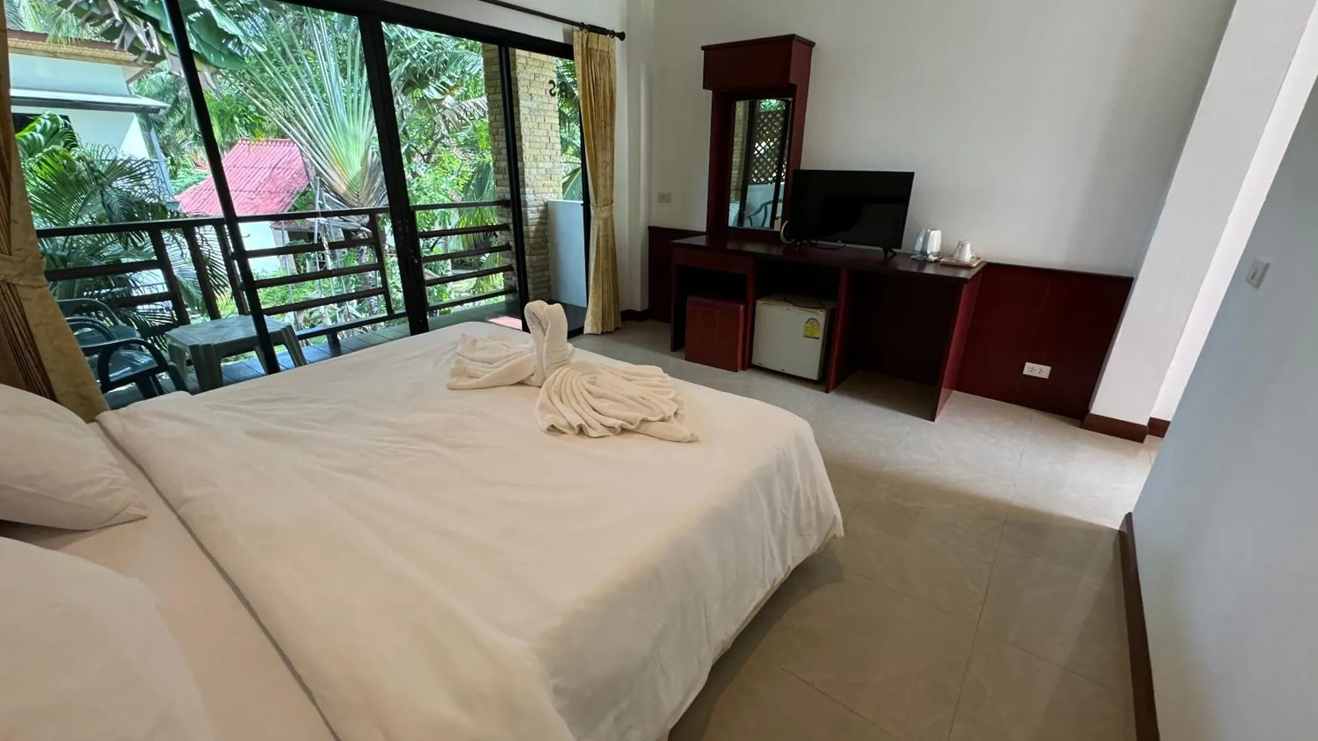 Noble House Beach Resort Ko Lanta 3*,  Thailandia